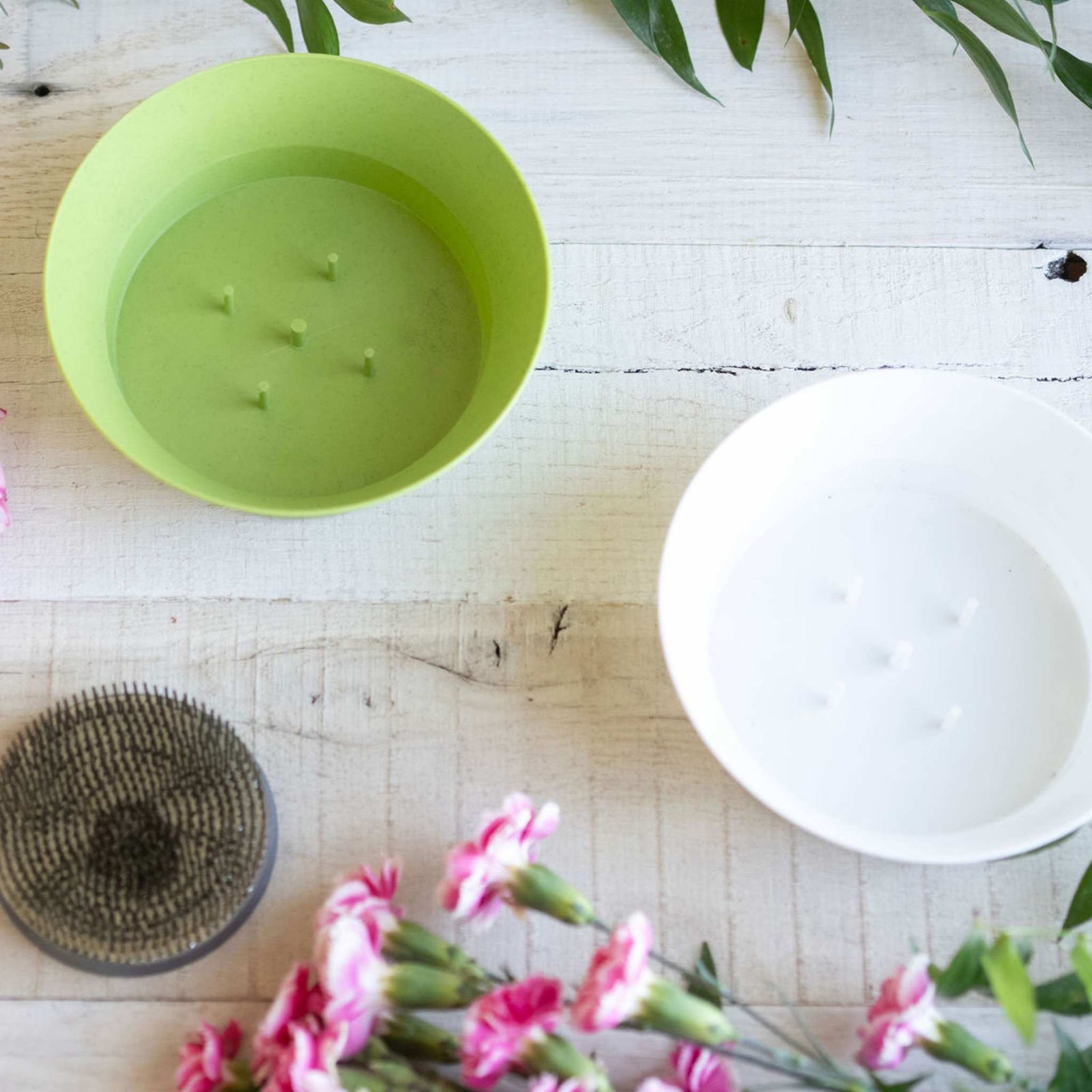 White and Green mini wok