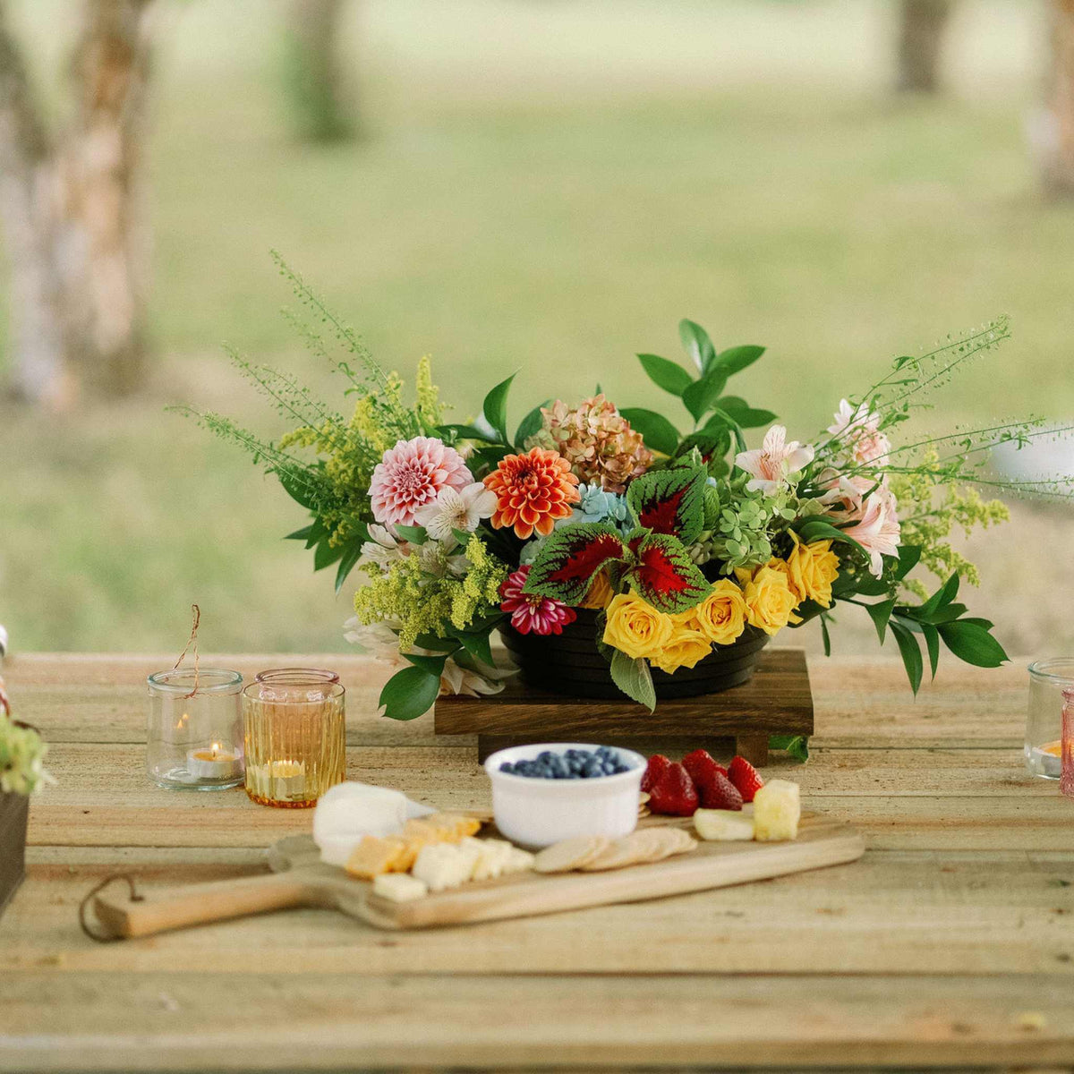 Ringware 9" black lifestyle